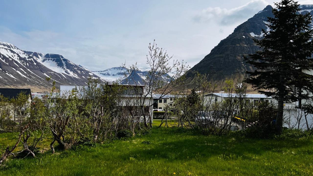 Westfjords - Rooms Bolungarvík Exterior foto